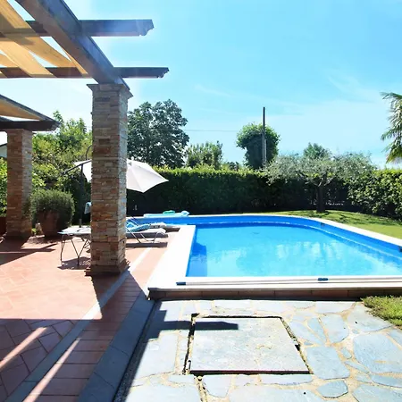 Roberto By Interhome Villa Forte dei Marmi